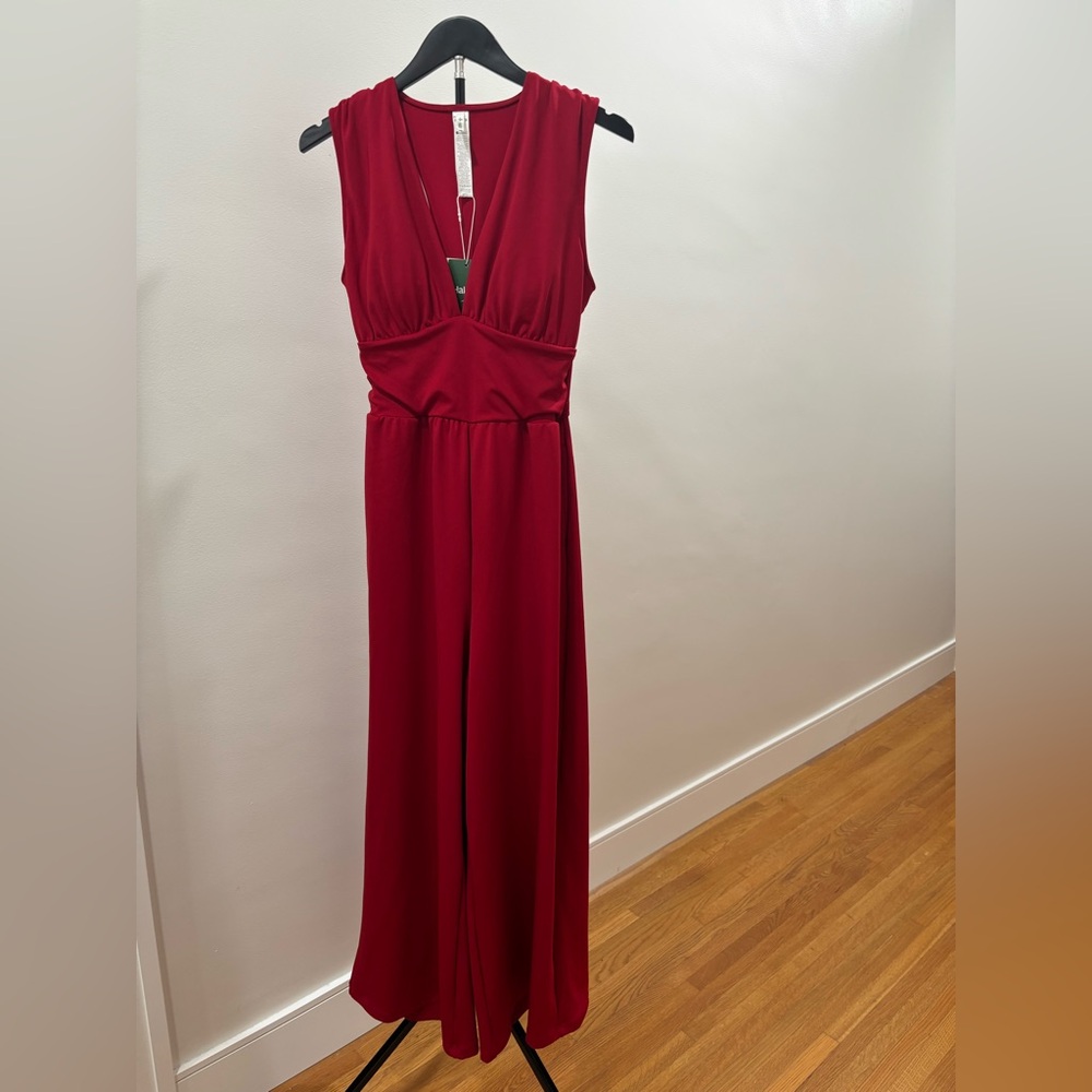 263. HALARA V-Neck Sleeveless Deep Red Easy Peezy Jumpsuit With Pockets. NWT!